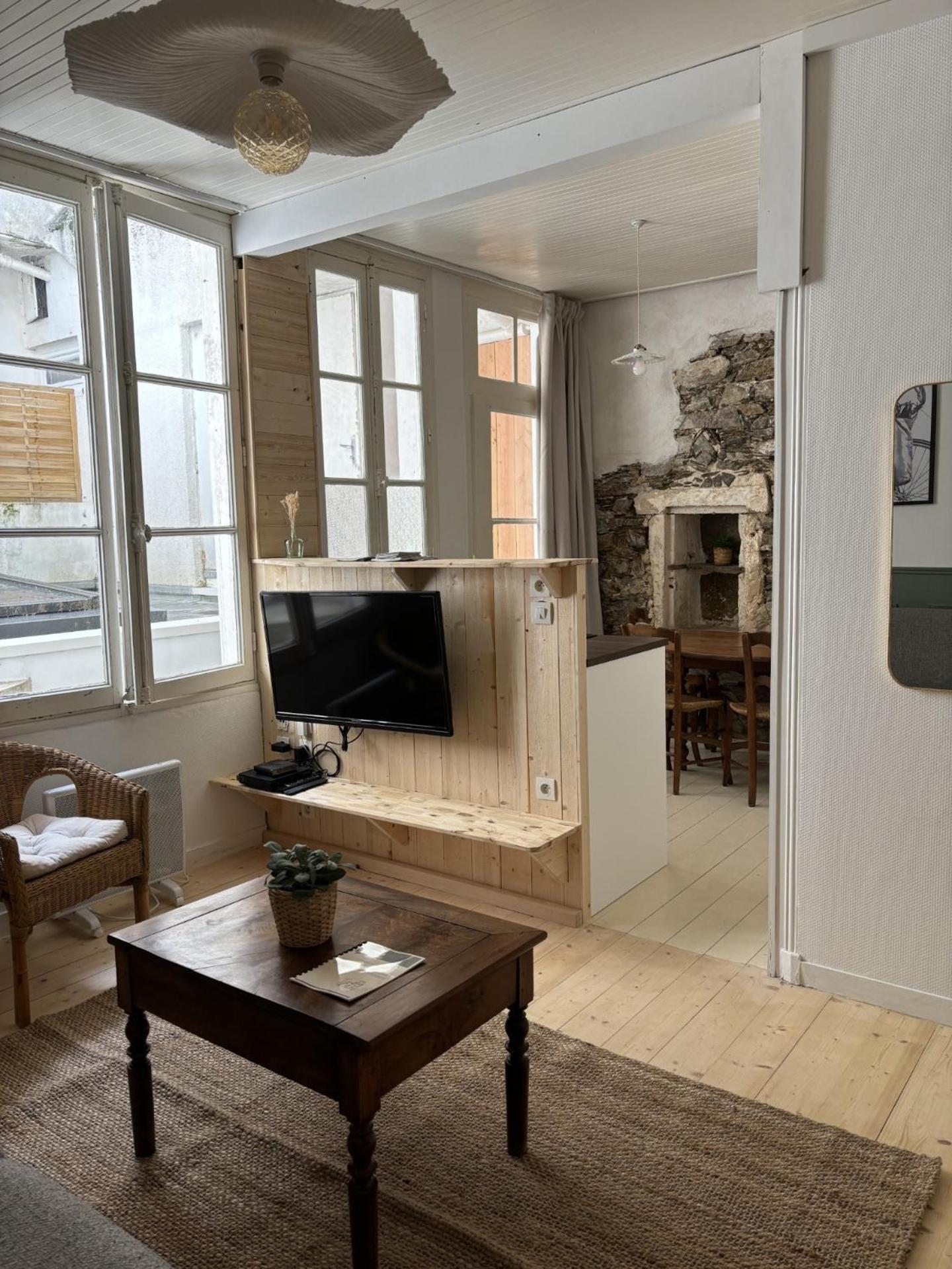 Gustave Charmant Appartement En Coeur De Ville A 20 Metres De La Mer Les Sables-d'Olonne Exterior photo